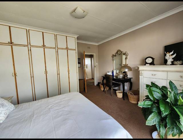 3 BEDROOM TOWNHOUSE FOR SALE IN THREE RIVERS PROPER